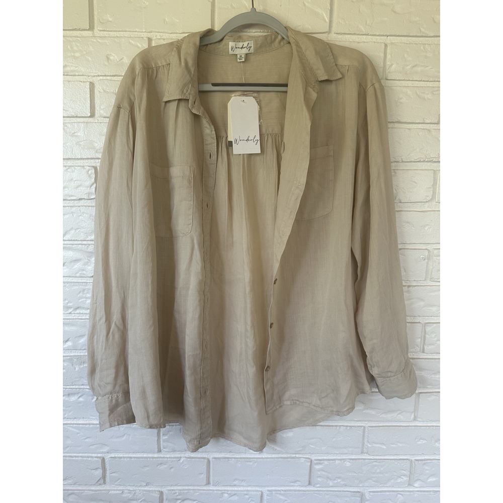 Wonderly Top Size M Coconut Tan Tunic NWT Trendy Casual